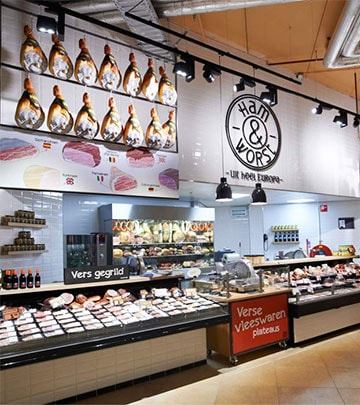 Philips Lighting verlicht de vleeswaren zo, dat de versheid direct opvalt in de Jumbo Foodmarkt, Nederland