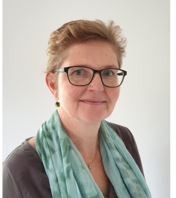 Esther de Beer