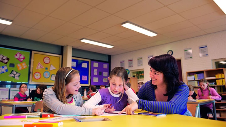 SchoolVision lichtinstelling Rust: slimme schoolverlichting om een hyperactieve klas te kalmeren