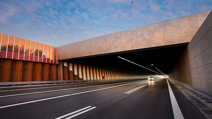 Tunnelrenovatie met BaseLogic