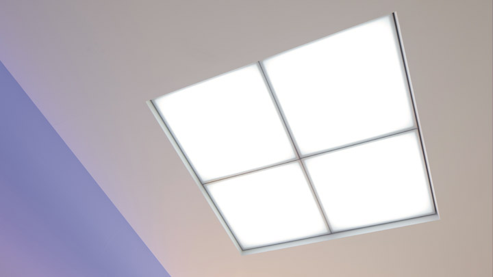 De HealWell plafondmodule van Philips Lighting verbetert de beleving van de patiënt met licht dat natuurlijk aanvoelt en slaapritmes ondersteunt