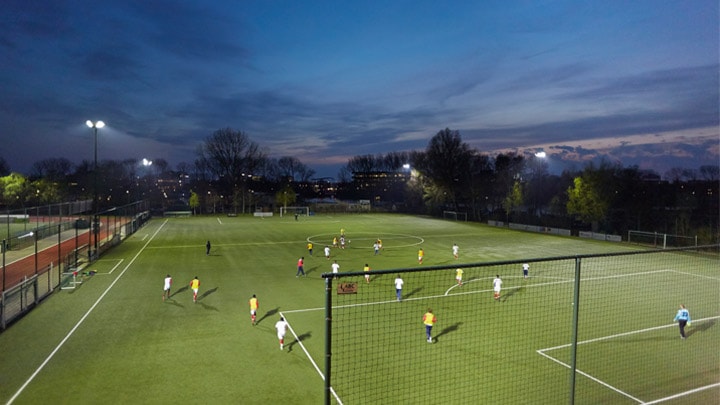 De standaardfuncties van PerfectPlay leveren superieure sportverlichting, recht uit de doos