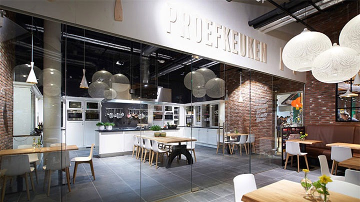 U kunt tot 5% extra besparen met sensors die de verlichting in personeelsruimten activeren.