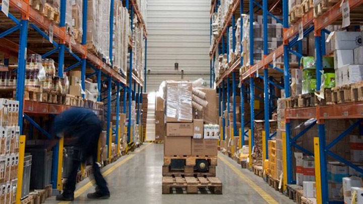 Hooghangende armaturen verbeteren de veiligheid in de maakindustrie
