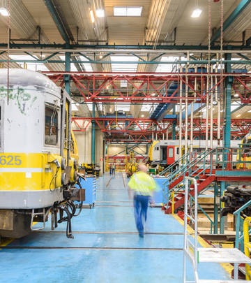 Intelligente LED-verlichting systeem GreenWarehouse bij de tractiewerkplaats van NMBS te Charleroi
