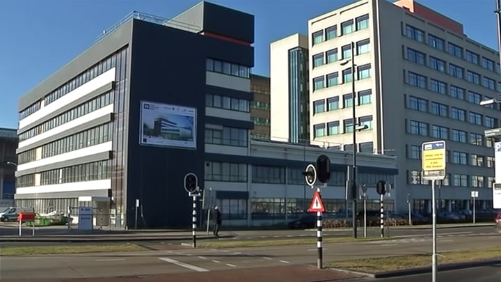 Bob van Oosterhout, directeur van Triple Double, doet uit de doeken hoe Philips met LED-verlichting een supermoderne uitstraling met industriële look weet te bewerkstelligen.
